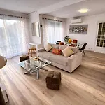 Luxury Stay, Proche Gare & Sanctuaire, Climatisation דירה