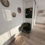 Luxury Stay, Proche Gare & Sanctuaire, Climatisation לורדה