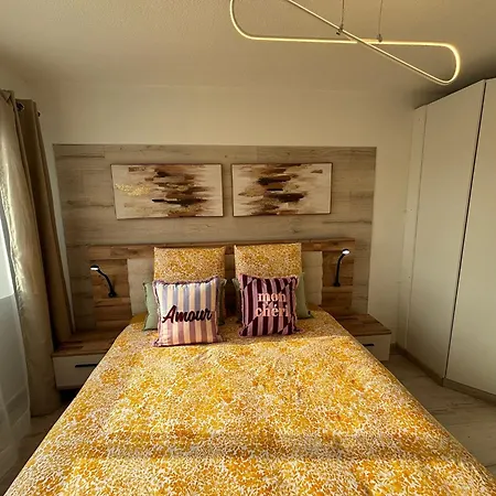 Luxury Stay, Proche Gare & Sanctuaire, Climatisation * לורדה