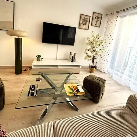 Luxury Stay, Proche Gare & Sanctuaire, Climatisation Apartament