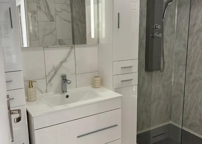 Luxury Stay, Proche Gare&sanctuaire, Climatisation